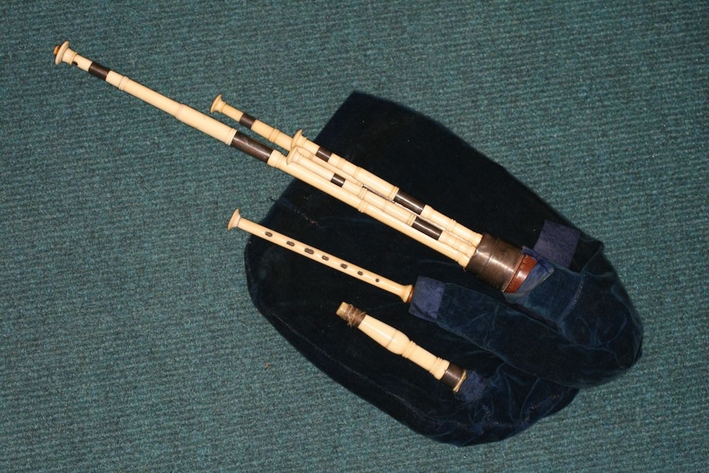 northumbrian pipes