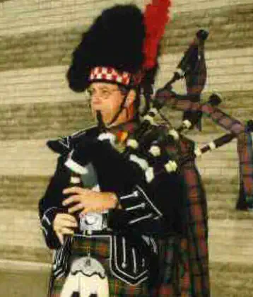 Bagpiper