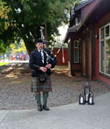 Bagpiper