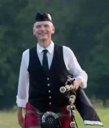 Bagpiper