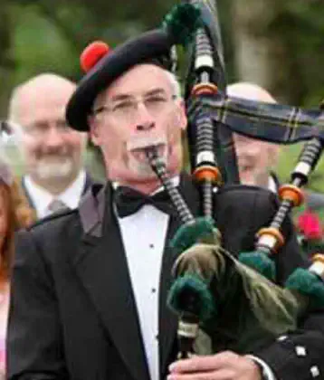 Bagpiper