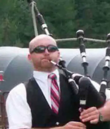 Bagpiper